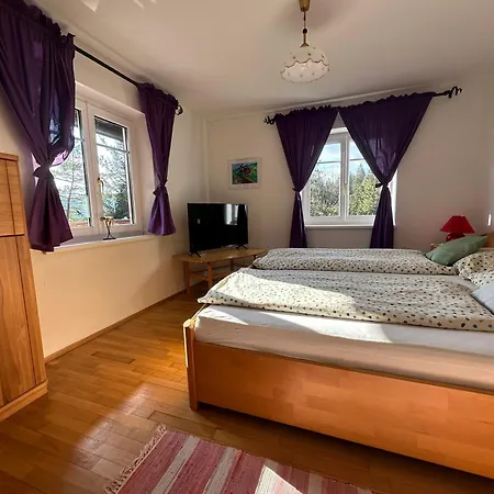 Im Wald Hébergement de vacances